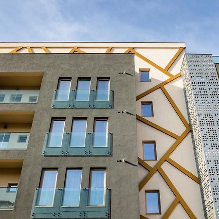 Samplus Central Apartment Крайова Екстер'єр фото