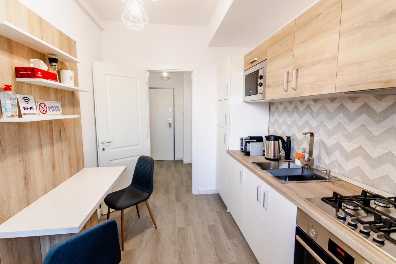 Samplus Central Apartment Крайова Екстер'єр фото