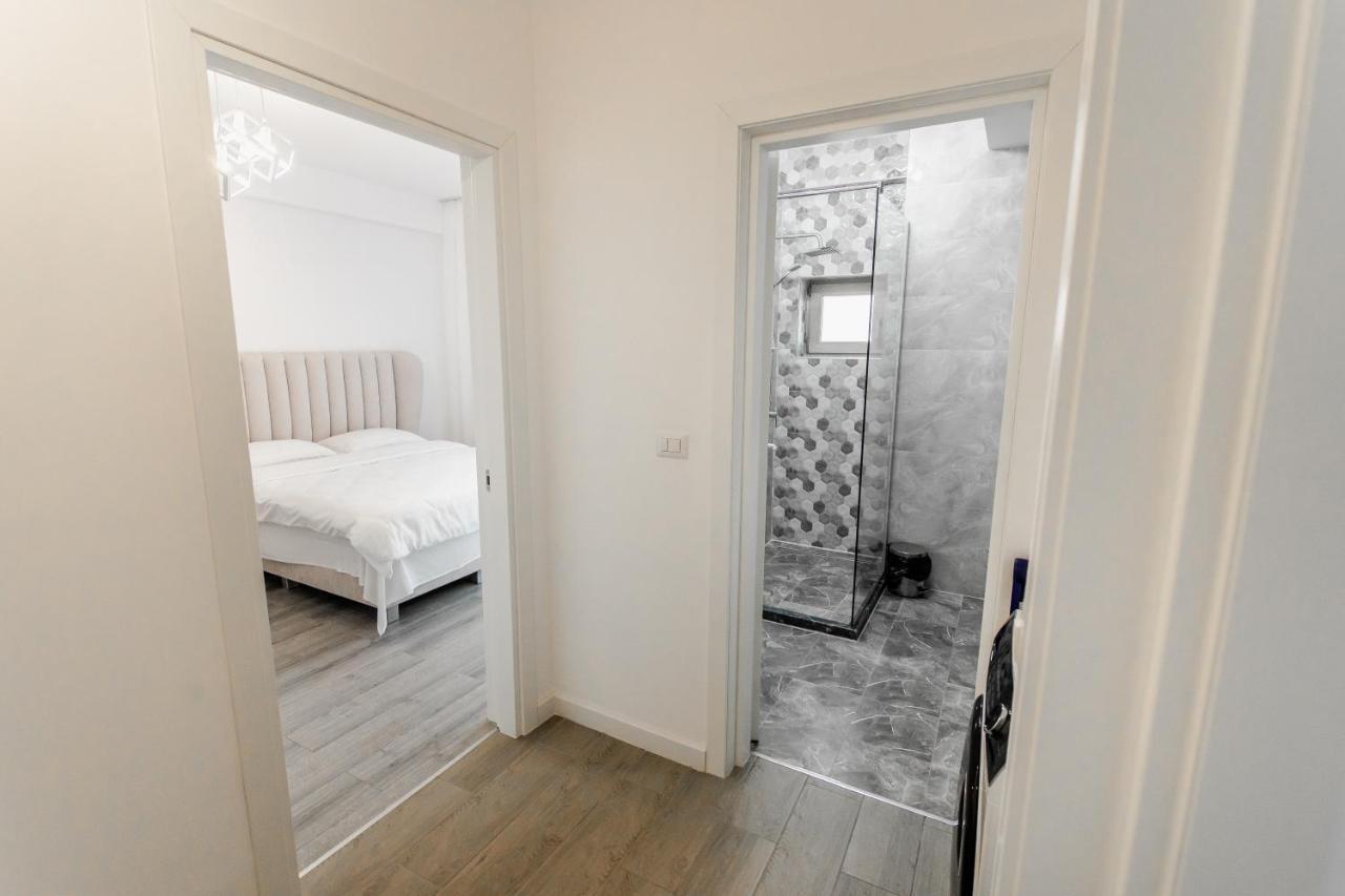 Samplus Central Apartment Крайова Екстер'єр фото