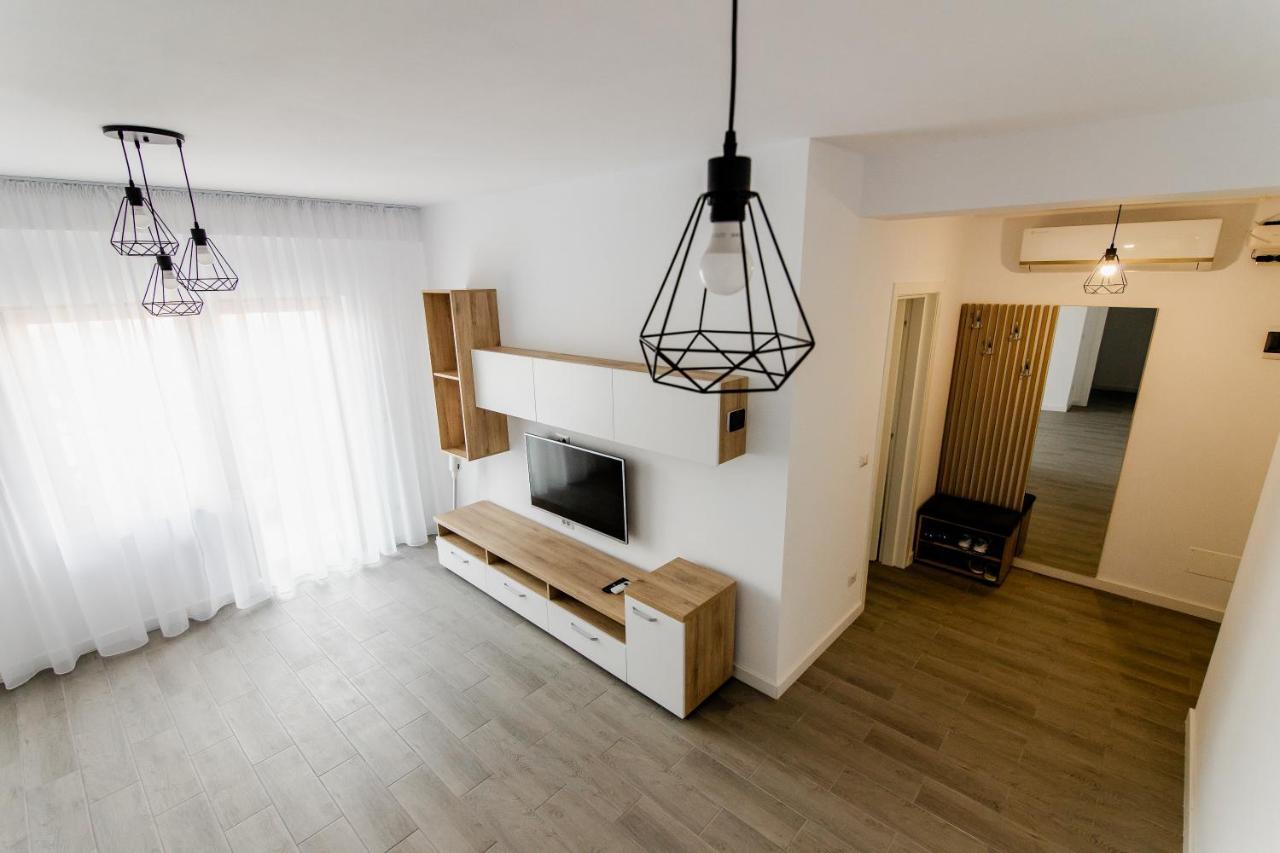 Samplus Central Apartment Крайова Екстер'єр фото